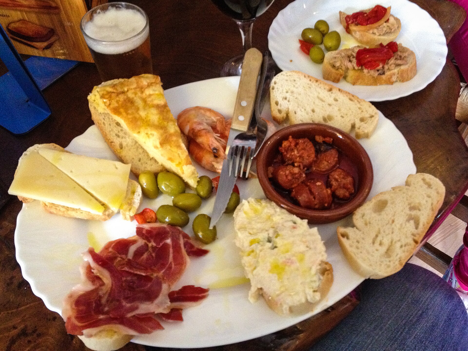 Spanish mix of tapas (7068994247)