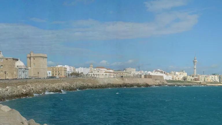 Cádiz Sehenswürdigkeiten: Altstadt, Strände und Carnaval